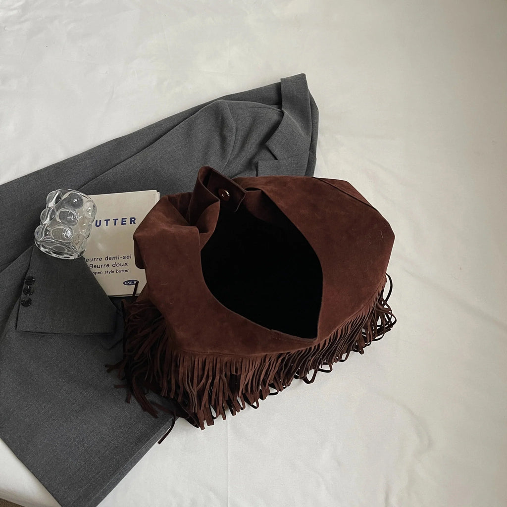 Amanda Velvet Tassel Shoulder Bag