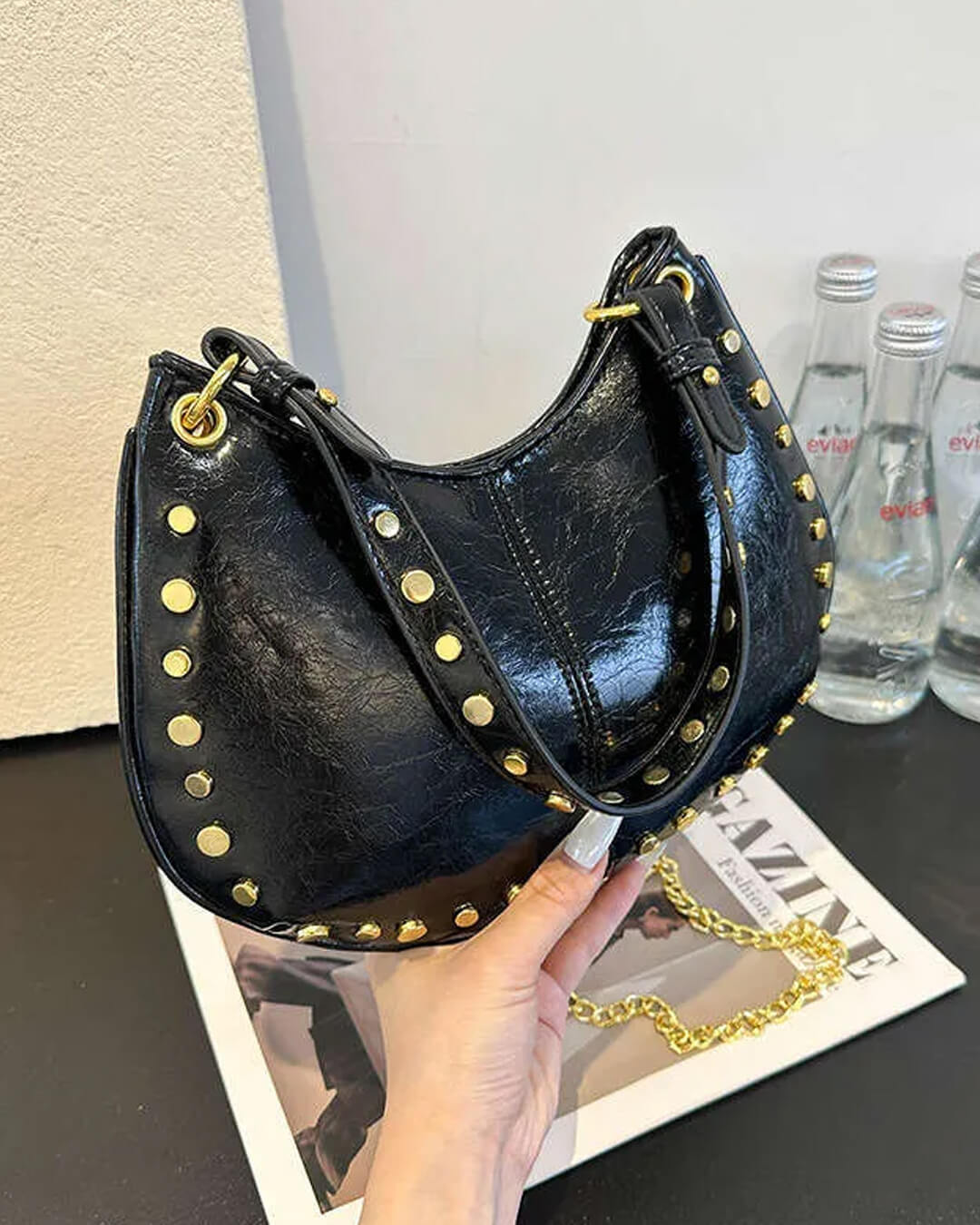 Claudia bag with golden details